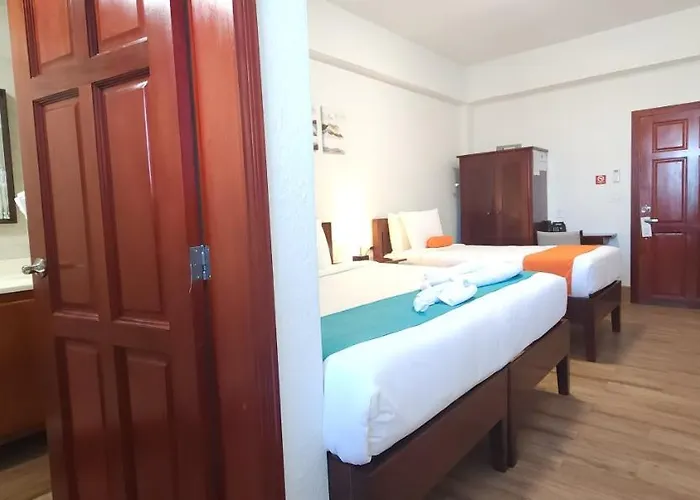 Voyager Sun & Reef 3*