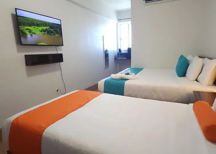 Voyager Sun & Reef Hotel 3*