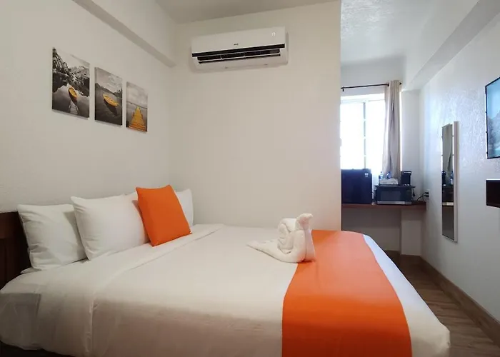 Voyager Sun & Reef Hotel 3*