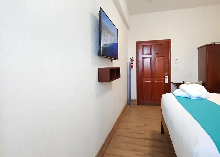 Voyager Sun & Reef 3*